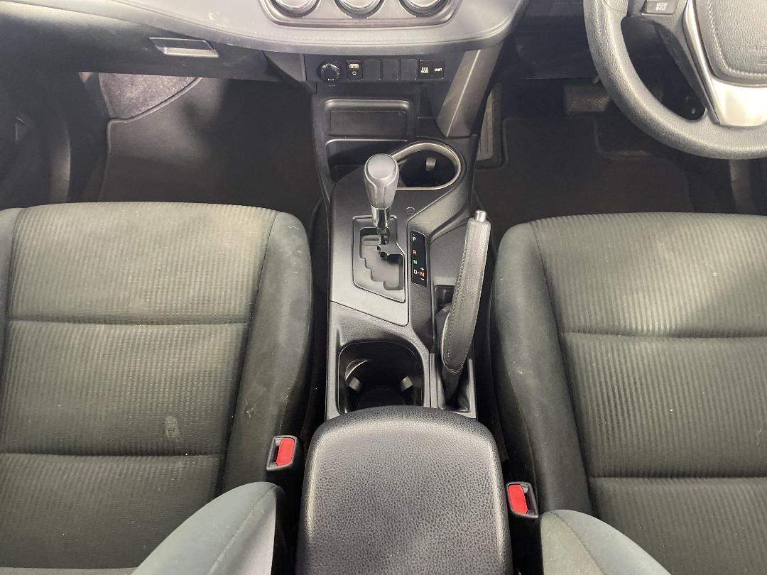 Photo '18' of Toyota Rav4 Photo '18' of Toyota Rav4