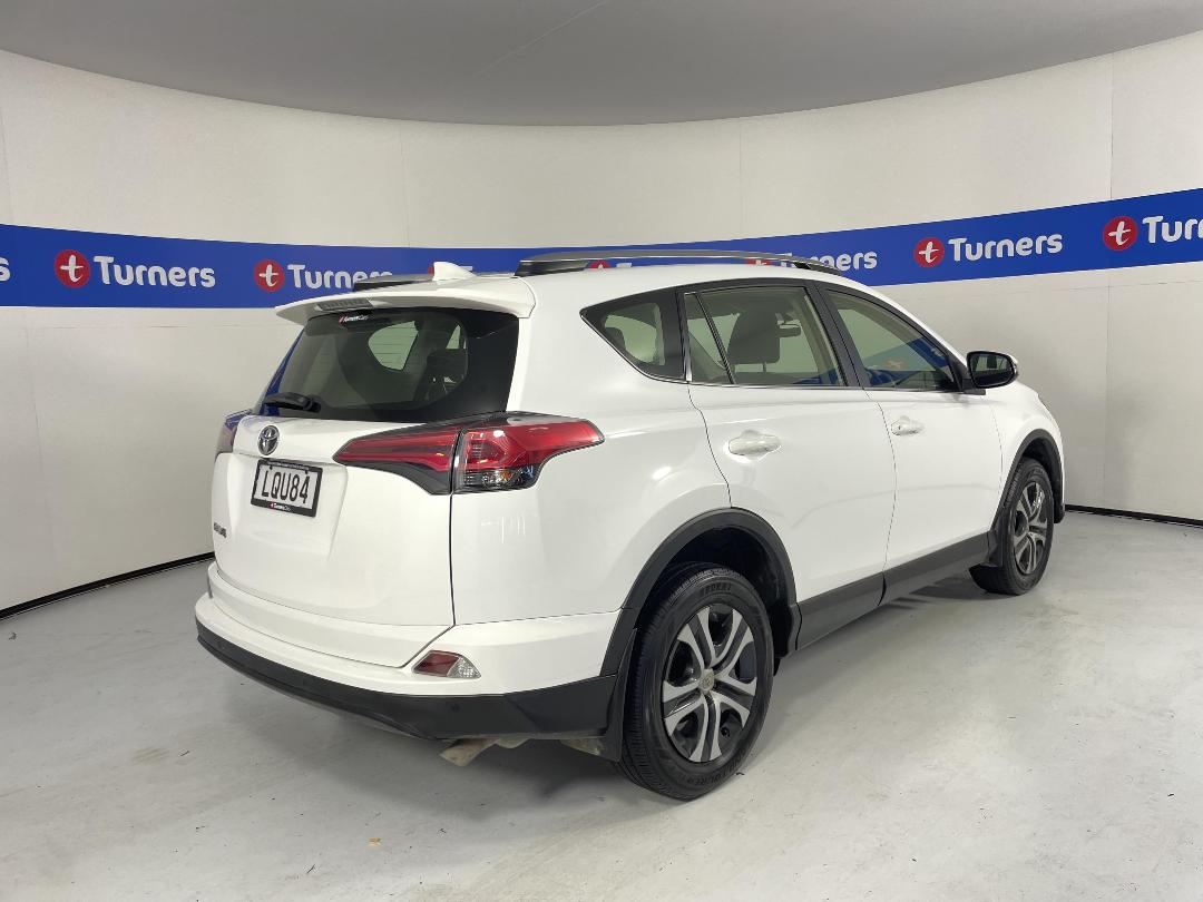 Photo '7' of Toyota Rav4