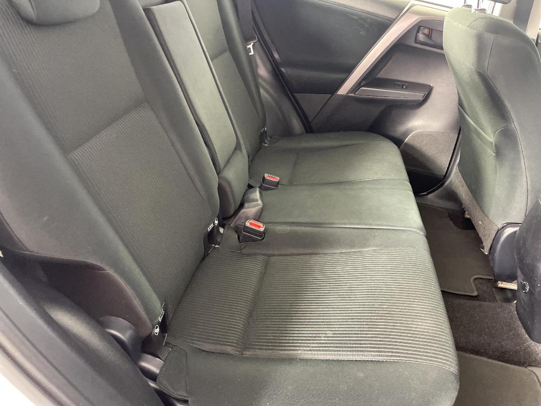 Photo '20' of Toyota Rav4