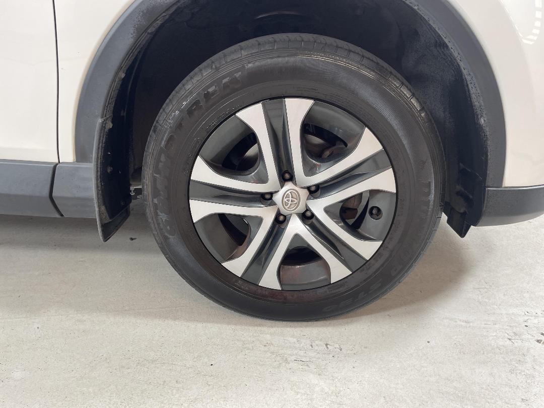 Photo '9' of Toyota Rav4