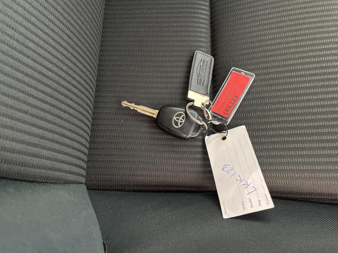 Photo '22' of Toyota Rav4