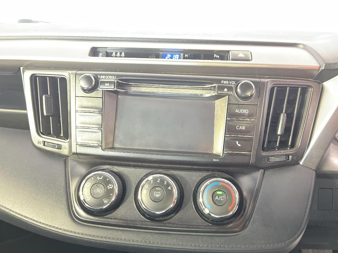 Photo '29' of Toyota Rav4