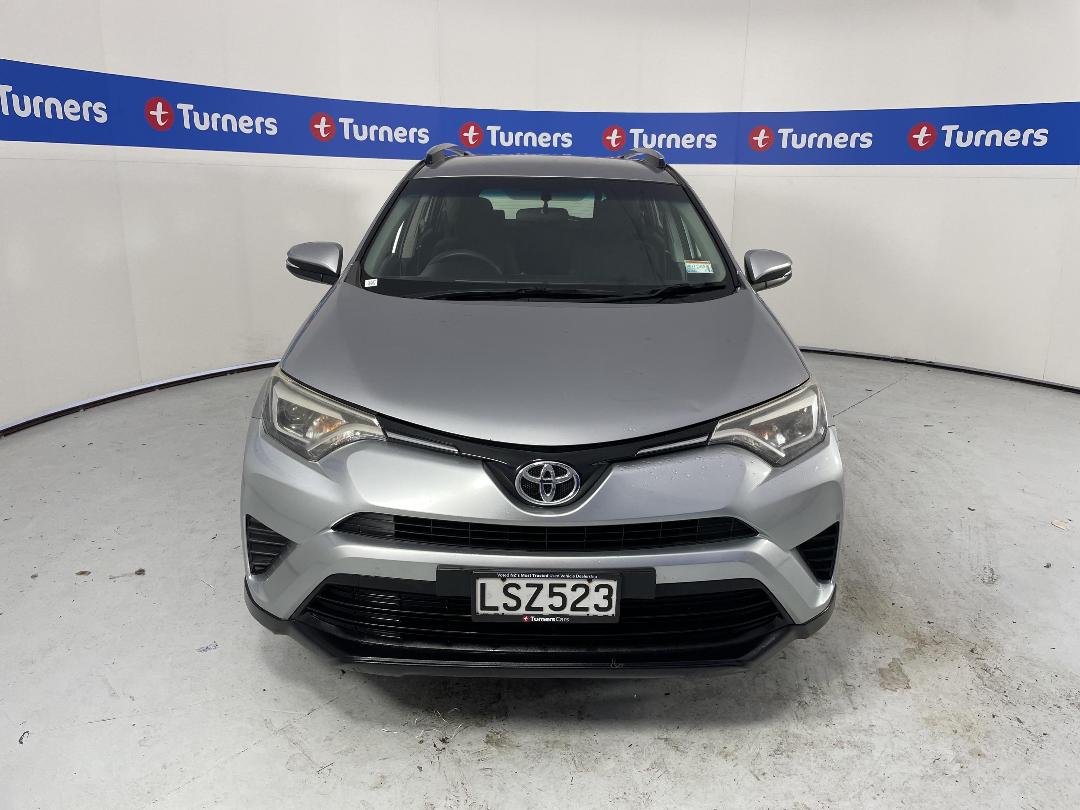 Photo '2' of Toyota Rav4