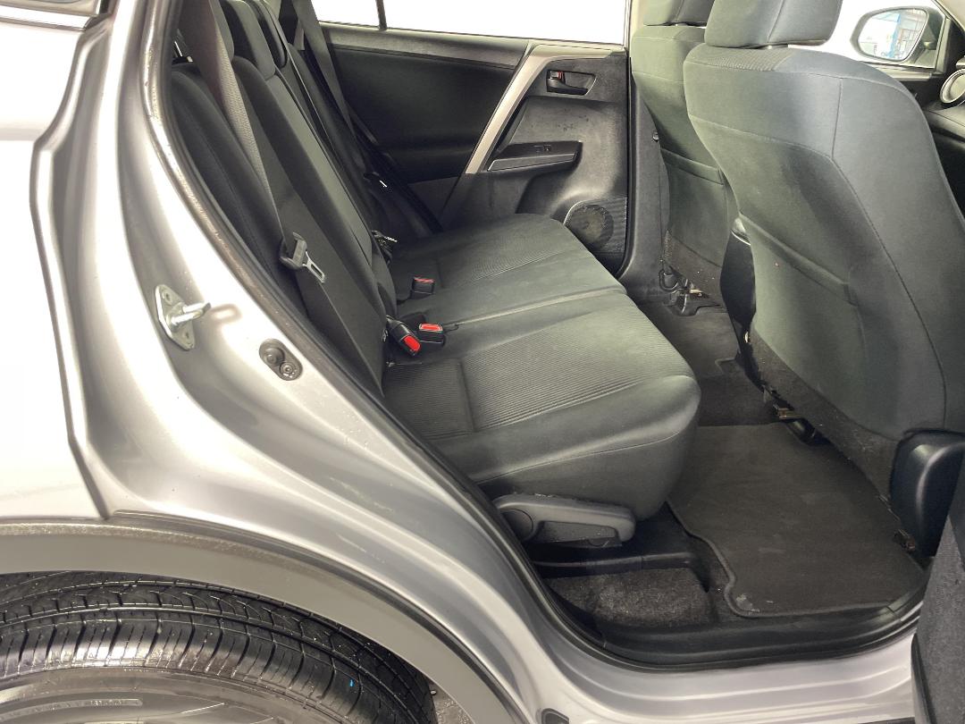 Photo '20' of Toyota Rav4