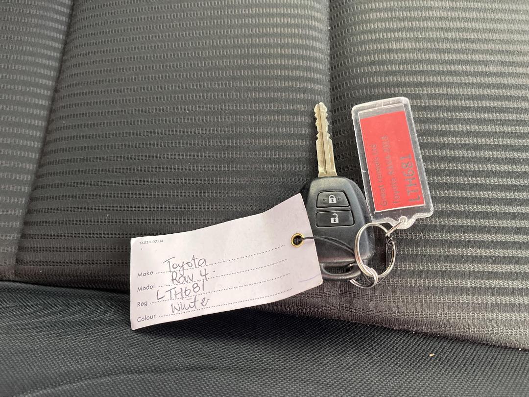 Photo '22' of Toyota Rav4