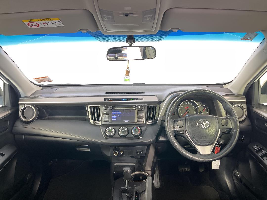 Photo '17' of Toyota Rav4