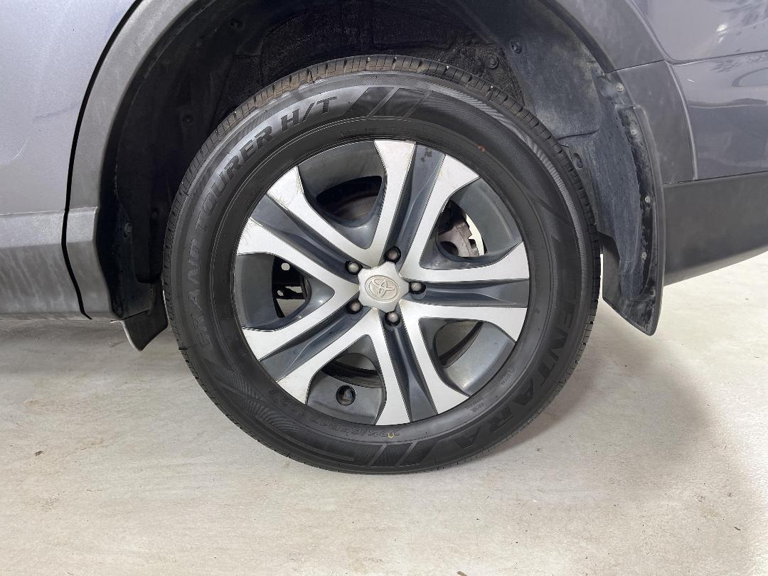 Photo '11' of Toyota Rav4 Photo '11' of Toyota Rav4