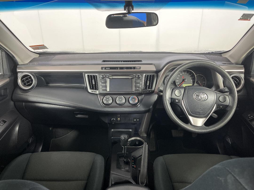 Photo '17' of Toyota Rav4 Photo '17' of Toyota Rav4