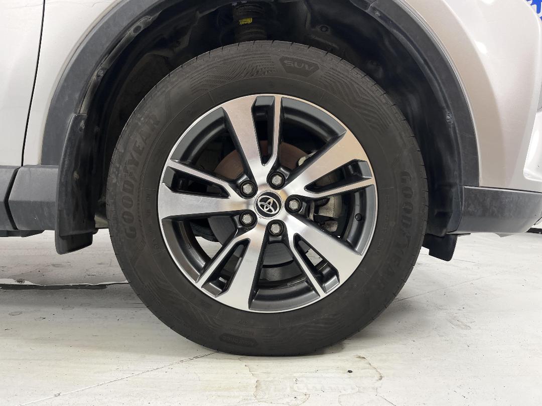 Photo '9' of Toyota Rav4