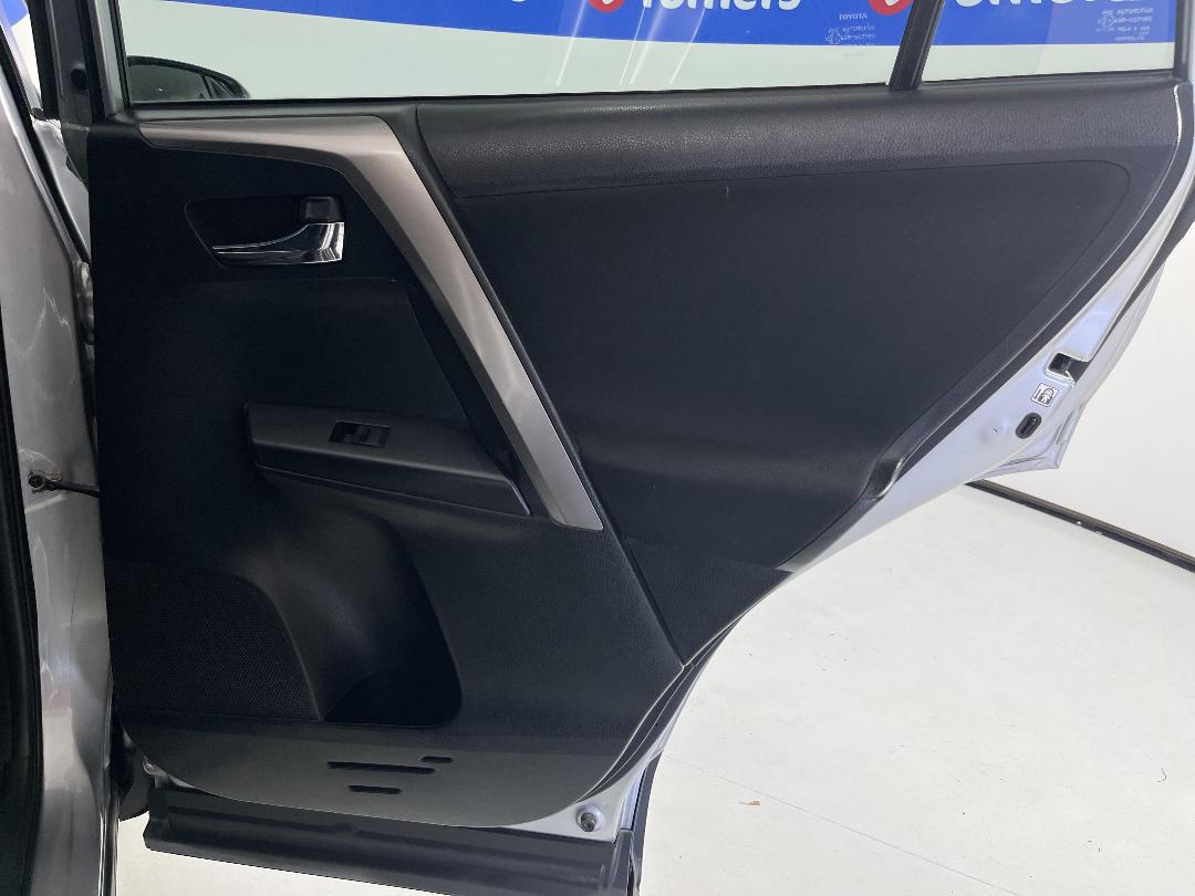 Photo '19' of Toyota Rav4