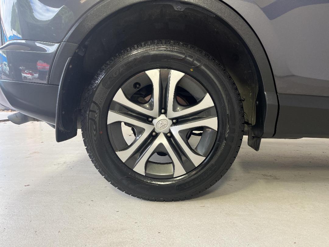 Photo '12' of Toyota Rav4