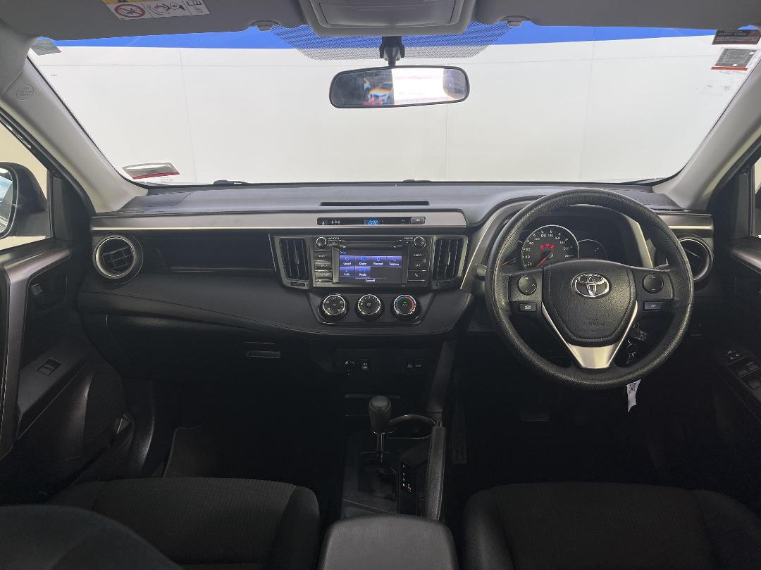 Photo '17' of Toyota Rav4