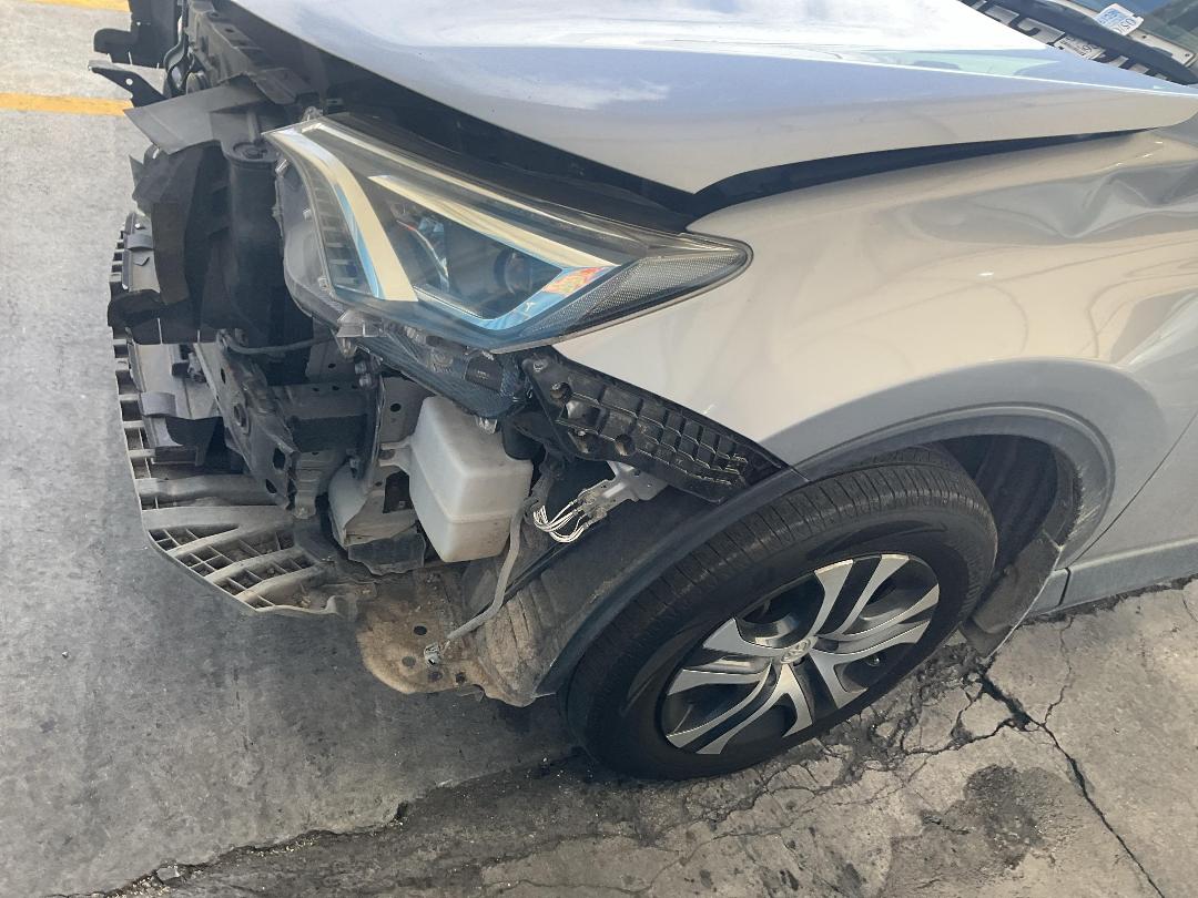 Photo '8' of Toyota Rav4 GX SUV