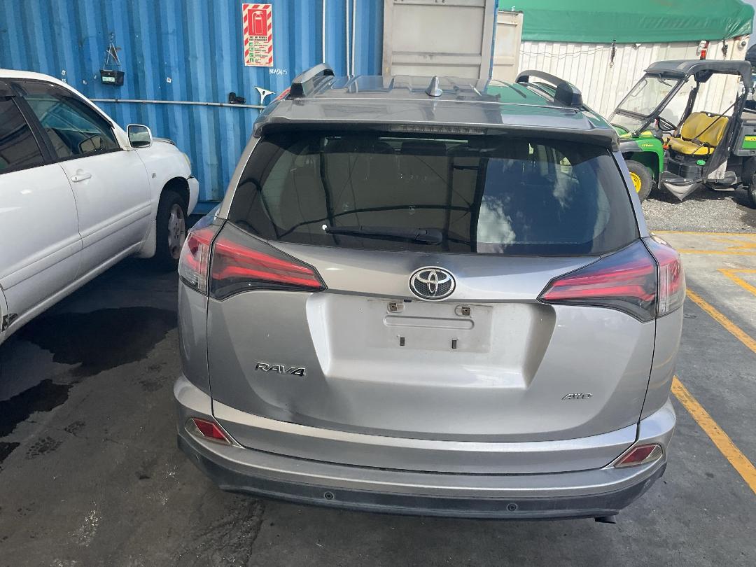 Photo '14' of Toyota Rav4 GX SUV