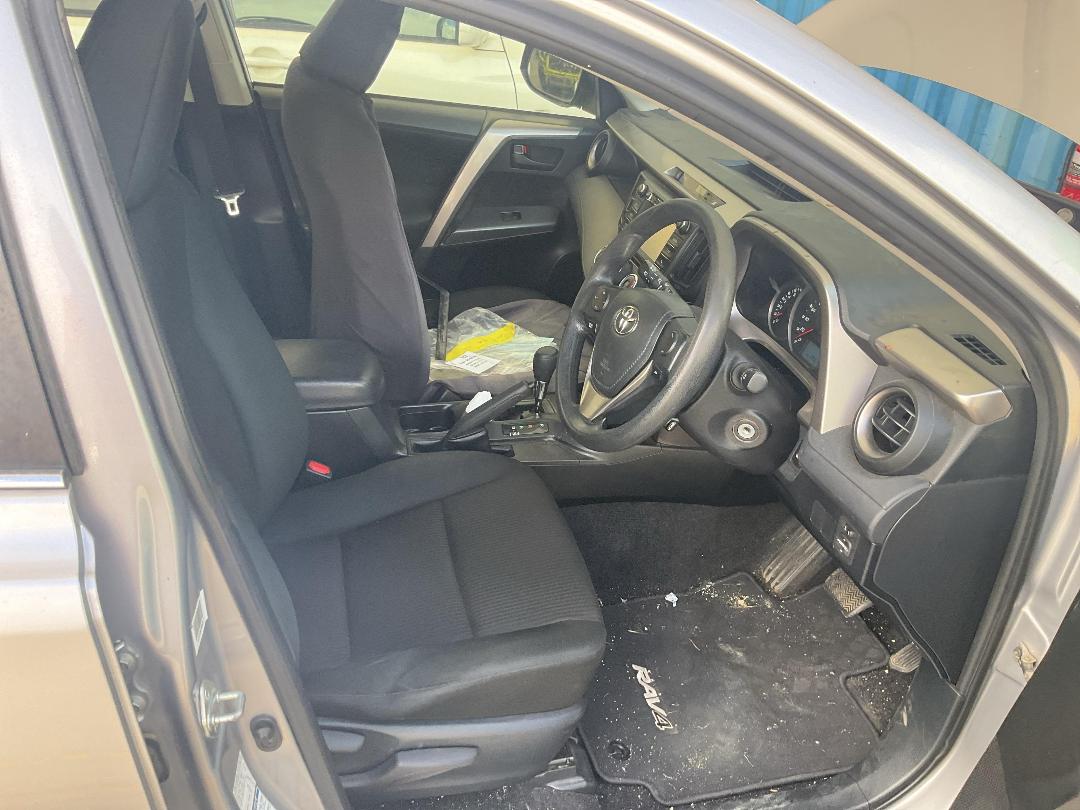 Photo '24' of Toyota Rav4 GX SUV