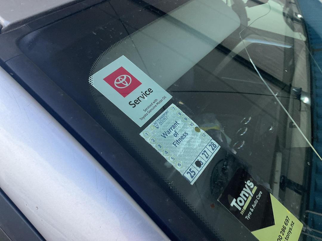 Photo '28' of Toyota Rav4 GX SUV