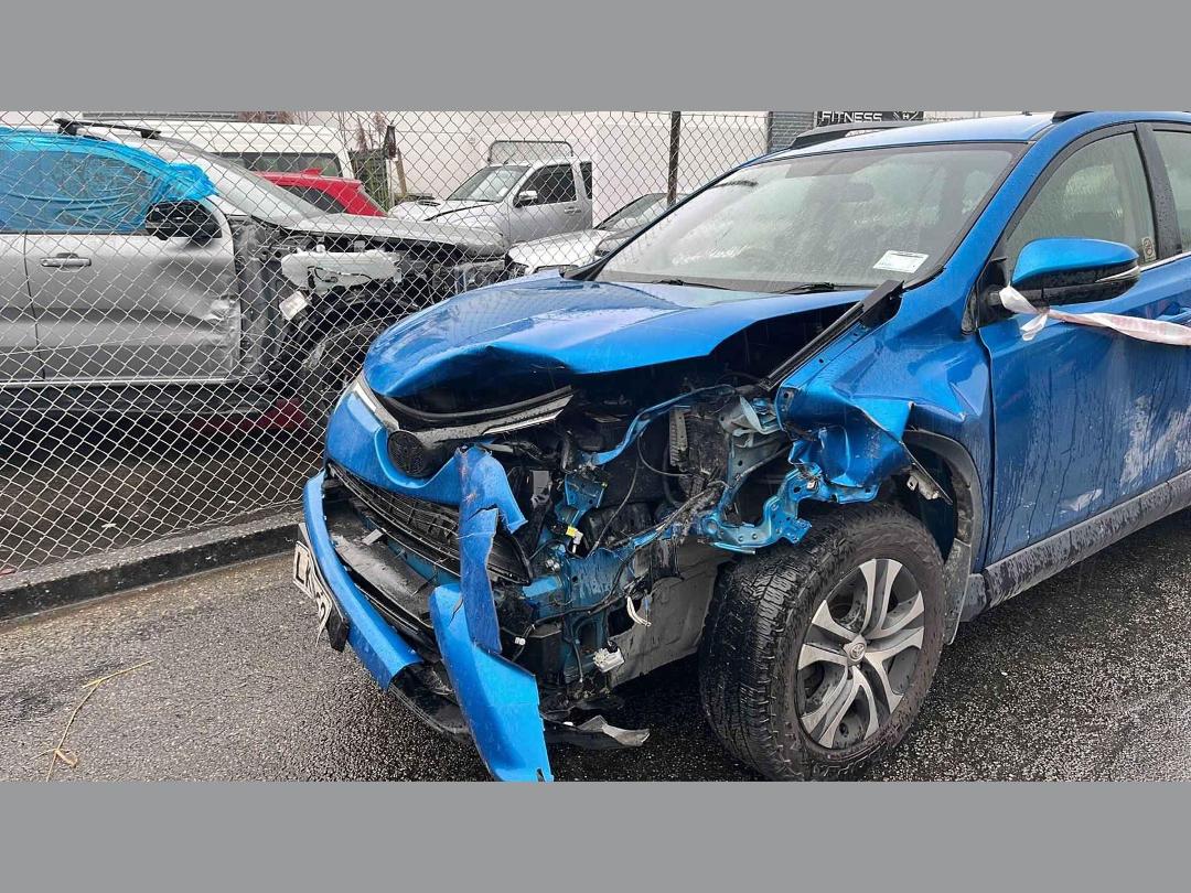 Photo '11' of Toyota Rav4 GX SUV