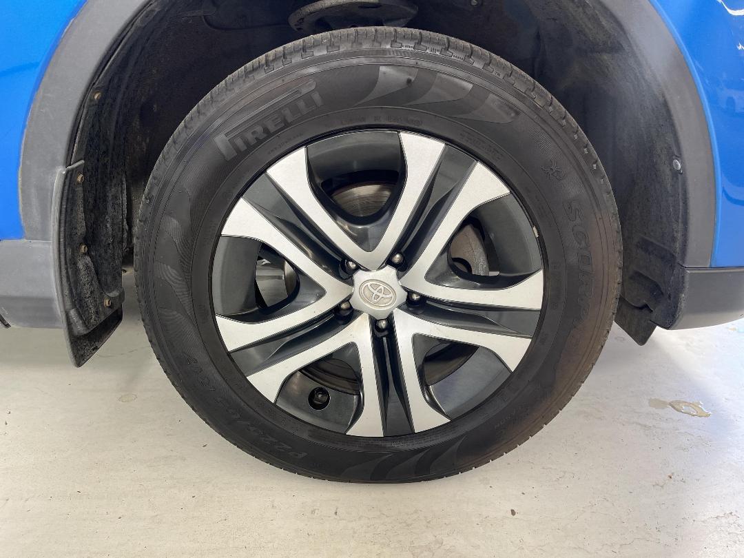 Photo '9' of Toyota Rav4