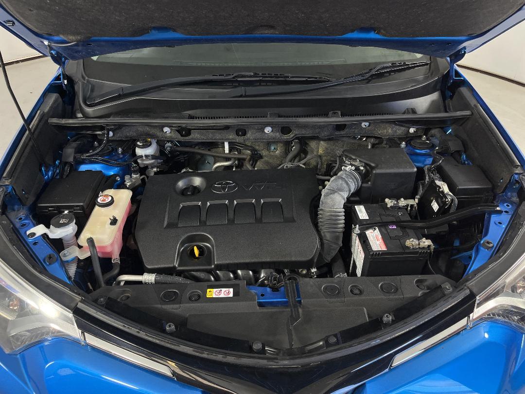 Photo '13' of Toyota Rav4