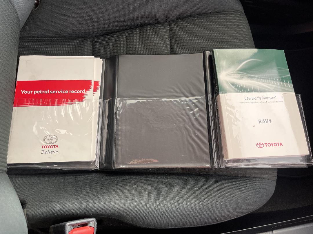 Photo '29' of Toyota Rav4