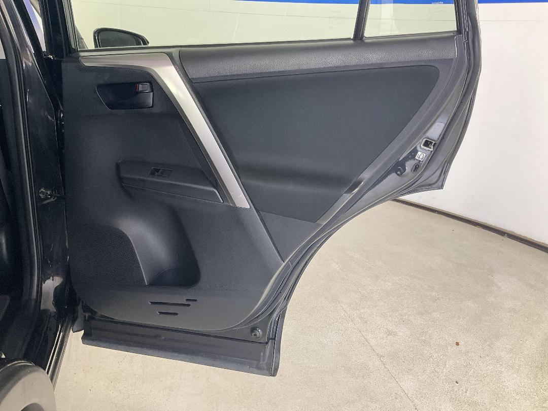 Photo '19' of Toyota Rav4