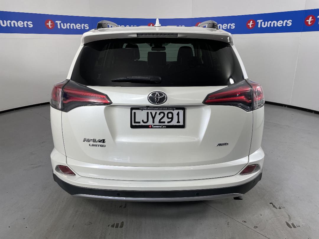 Photo '6' of Toyota Rav4