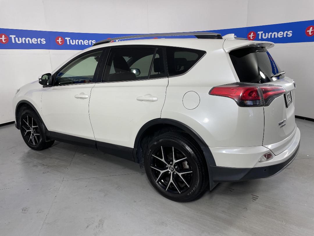 Photo '5' of Toyota Rav4