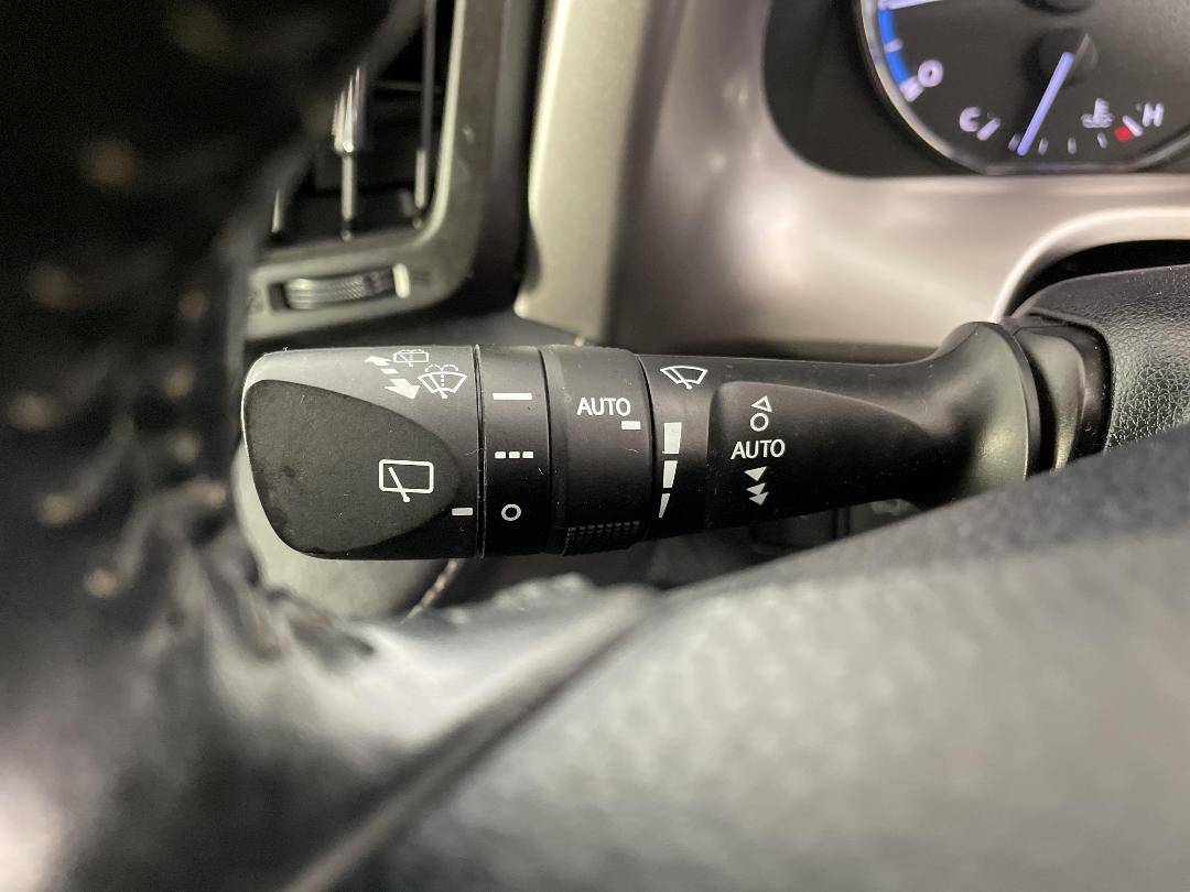 Photo '35' of Toyota Rav4