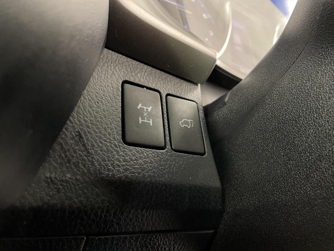 Photo '33' of Toyota Rav4