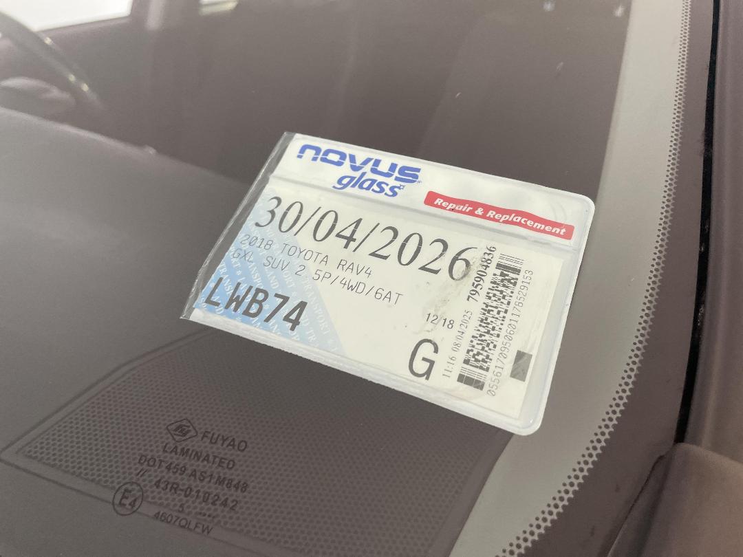 Photo '34' of Toyota Rav4 Photo '34' of Toyota Rav4