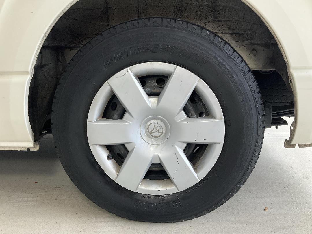 Photo '11' of Toyota Regius