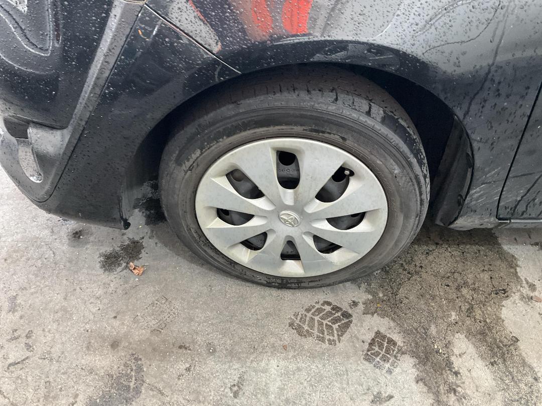 Photo '5' of Toyota Sienta Photo '5' of Toyota Sienta