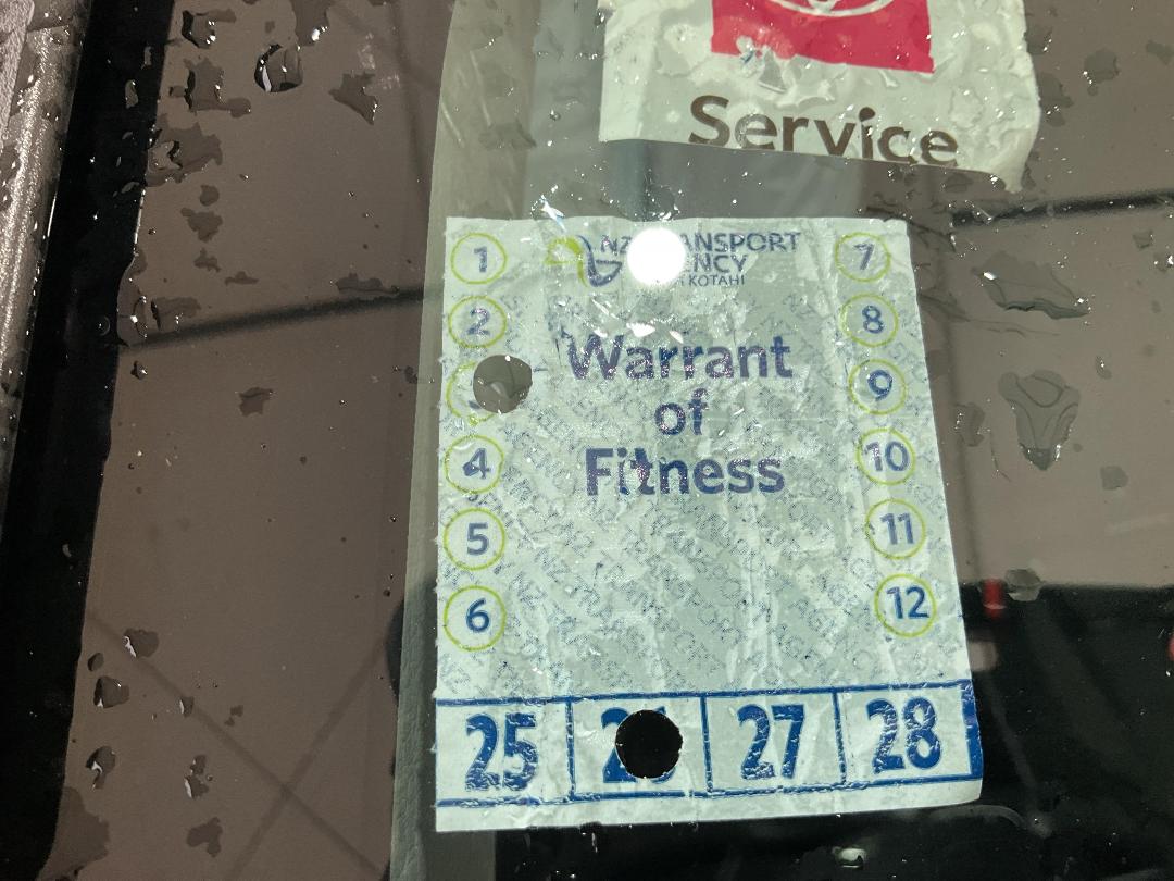 Photo '28' of Toyota Sienta Photo '28' of Toyota Sienta