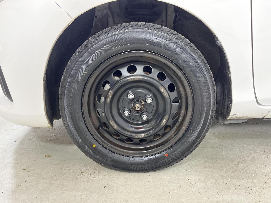 Photo '10' of Toyota Yaris Photo '10' of Toyota Yaris