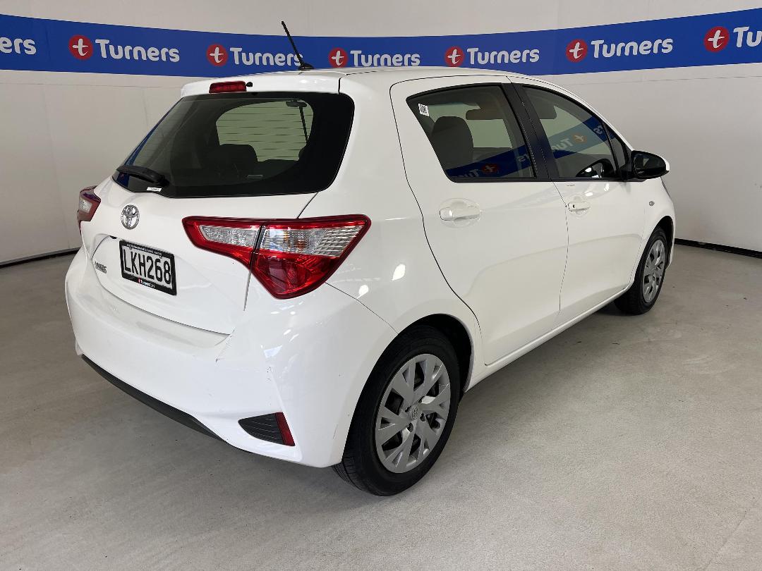 Photo '7' of Toyota Yaris Photo '7' of Toyota Yaris