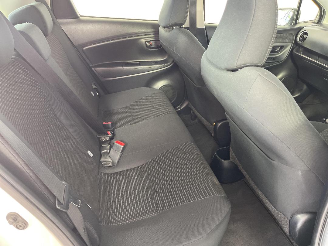 Photo '20' of Toyota Yaris Photo '20' of Toyota Yaris