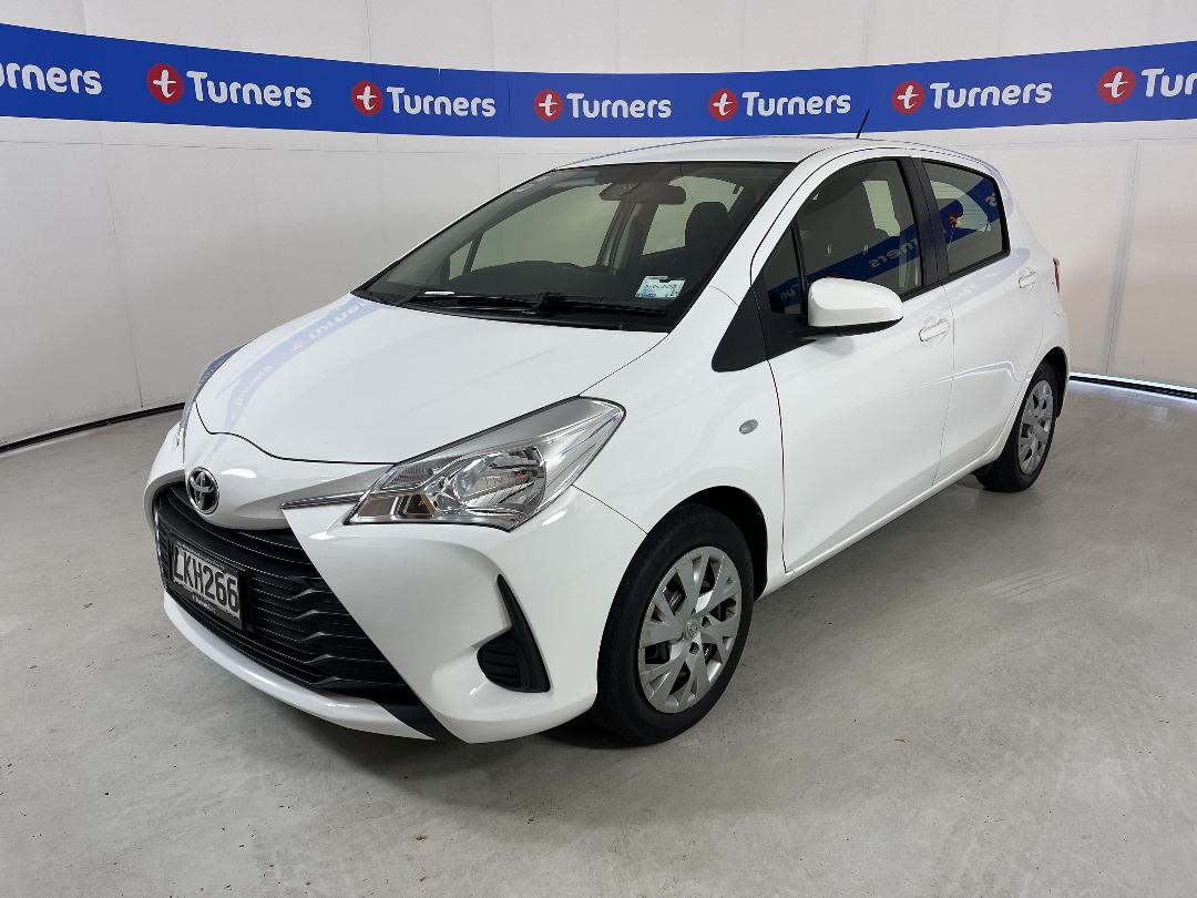 Photo '4' of Toyota Yaris