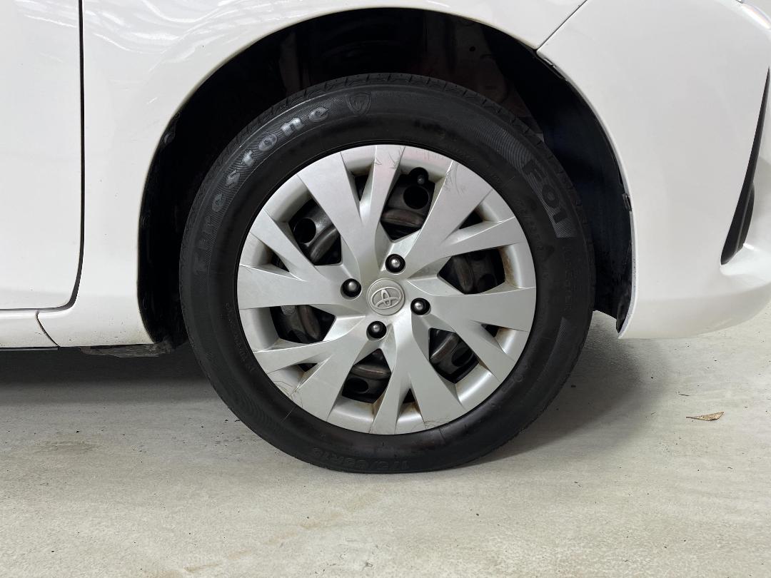 Photo '9' of Toyota Yaris