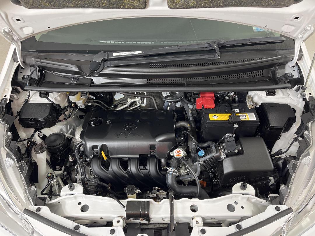 Photo '13' of Toyota Yaris