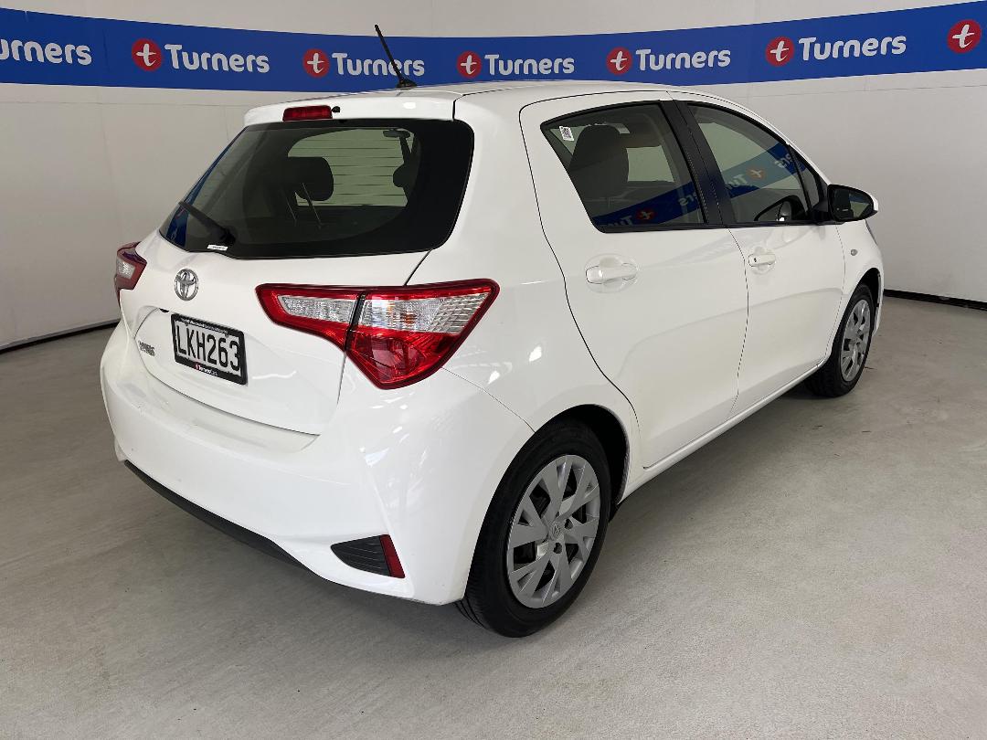 Photo '7' of Toyota Yaris Photo '7' of Toyota Yaris