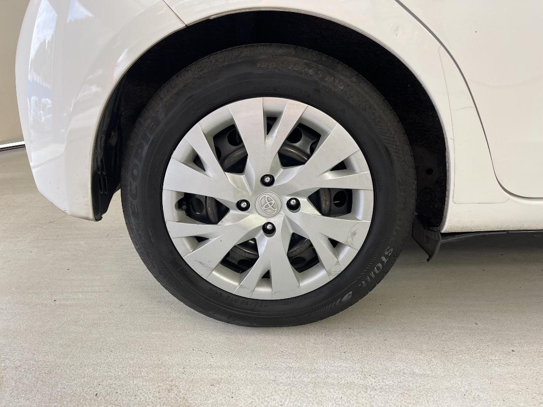 Photo '12' of Toyota Yaris Photo '12' of Toyota Yaris