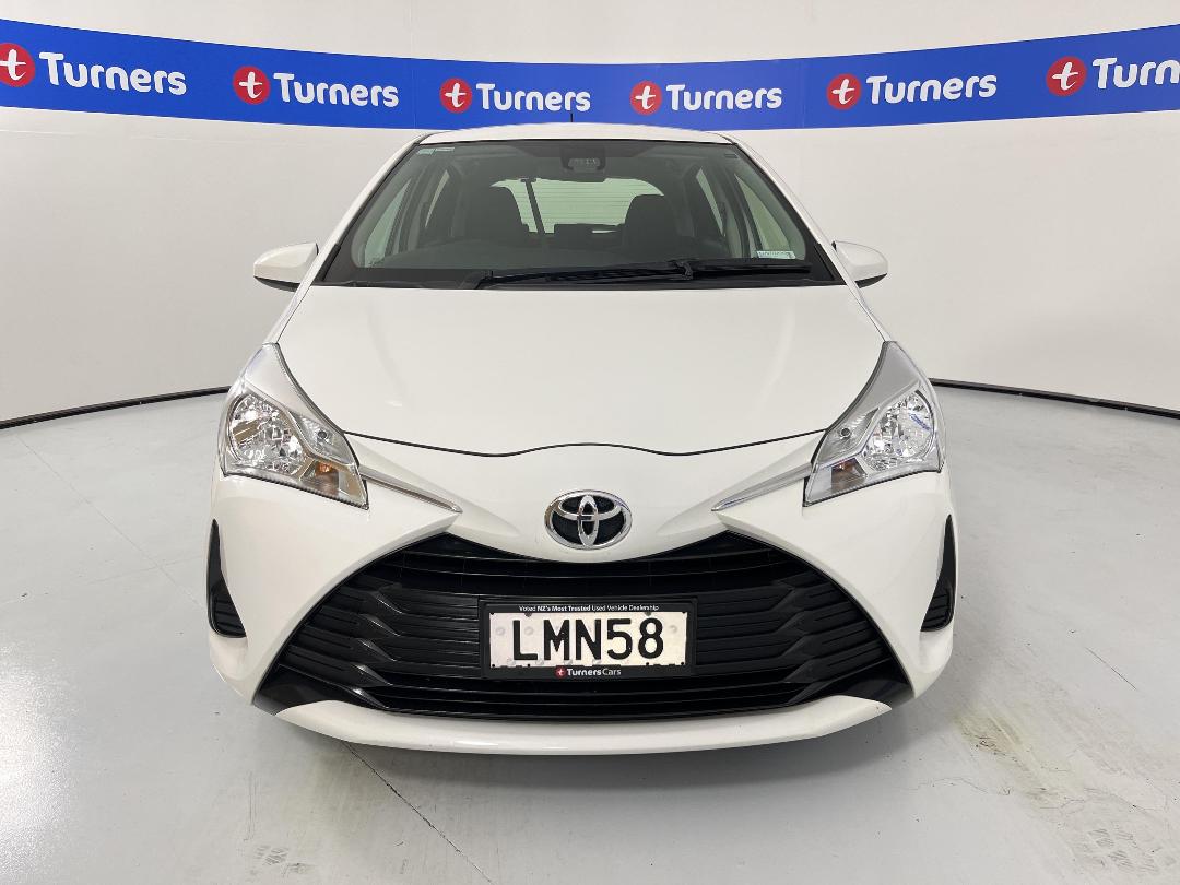 Photo '2' of Toyota Yaris Photo '2' of Toyota Yaris