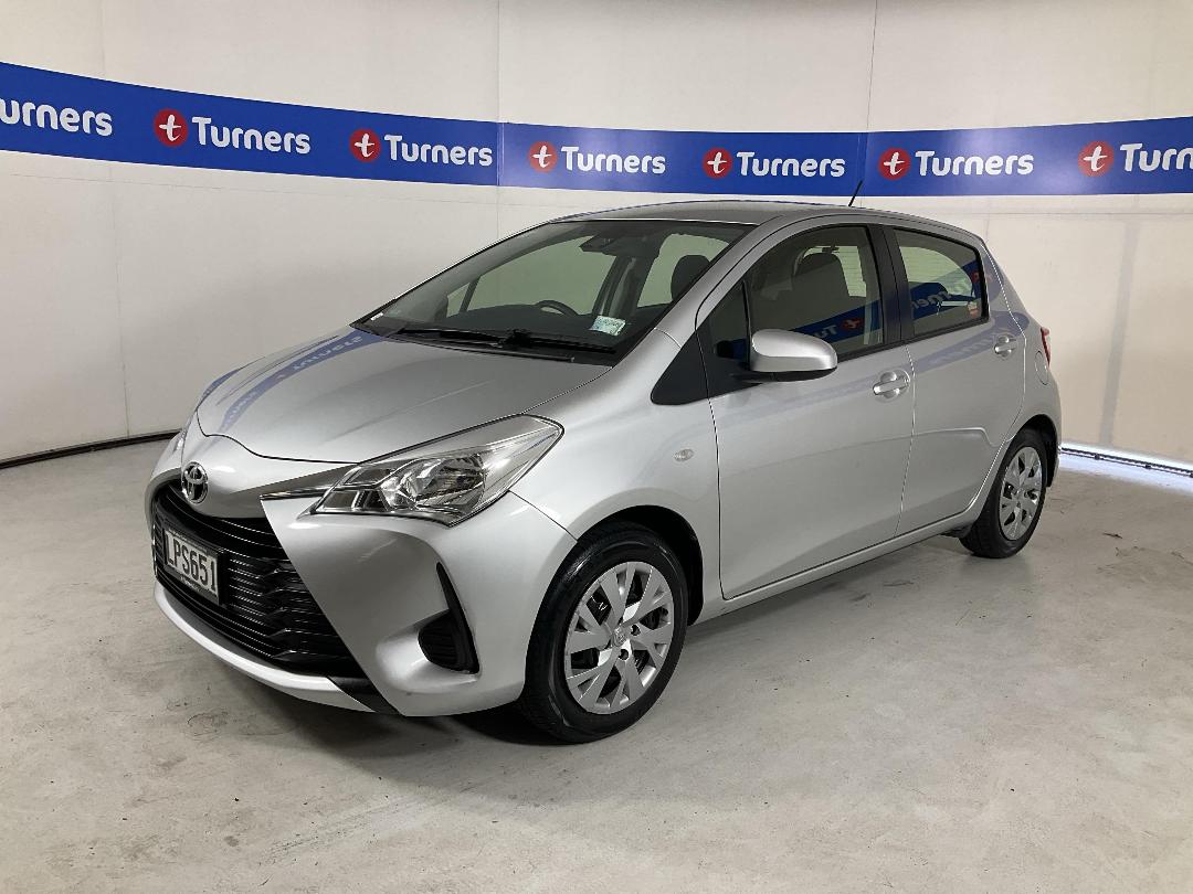 Photo '4' of Toyota Yaris