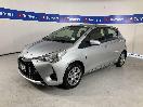 Thumbnail '4' of Toyota Yaris