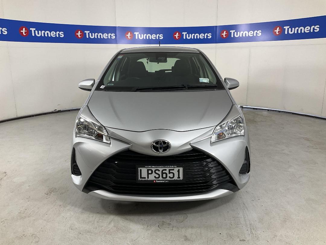 Photo '2' of Toyota Yaris