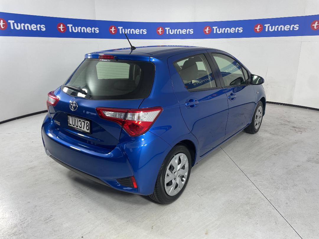 Photo '7' of Toyota Yaris