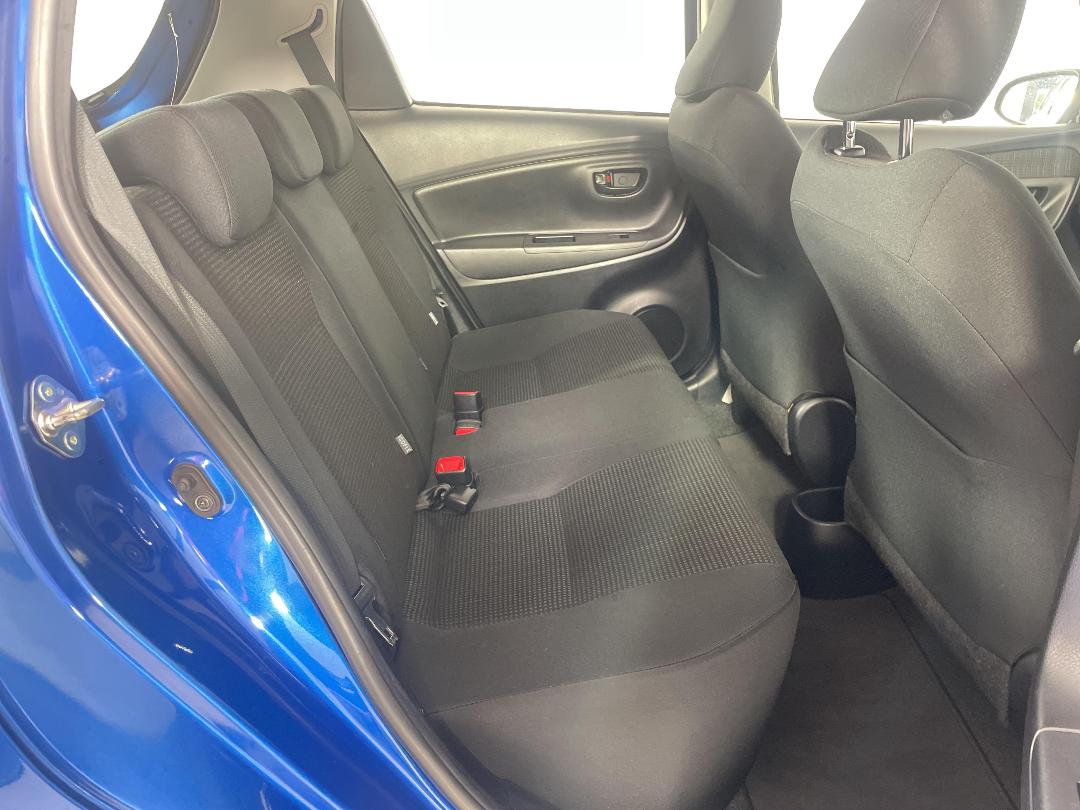 Photo '20' of Toyota Yaris