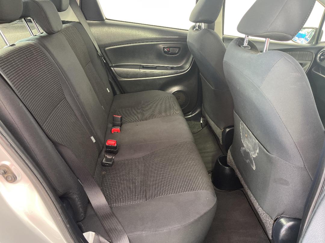 Photo '20' of Toyota Yaris Photo '20' of Toyota Yaris