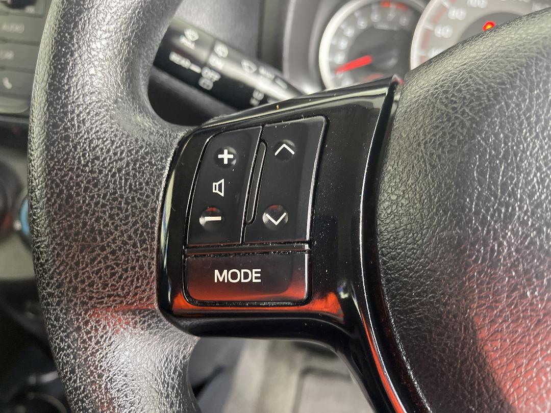 Photo '24' of Toyota Yaris Photo '24' of Toyota Yaris