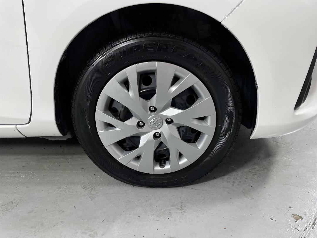 Photo '9' of Toyota Yaris